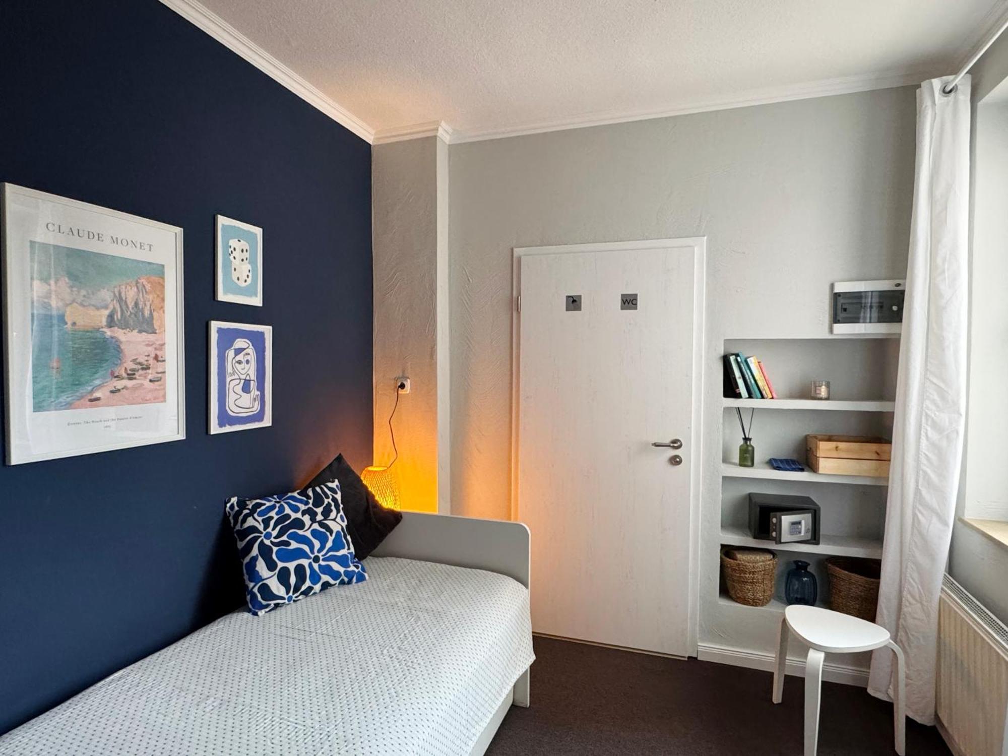 Huge Apartment With Sauna And Free Parking Duisburg Exterior photo